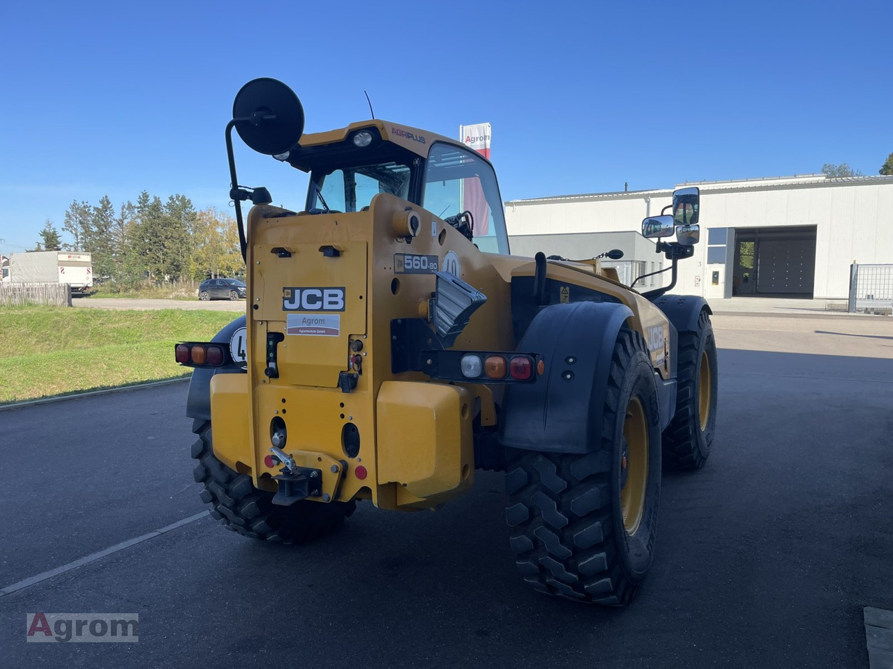 JCB 560-80 AGRI PLUS - Teleszkópos rakodó: 5 kép. JCB 560-80 AGRI PLUS - Teleszkópos rakodó: 5 kép.