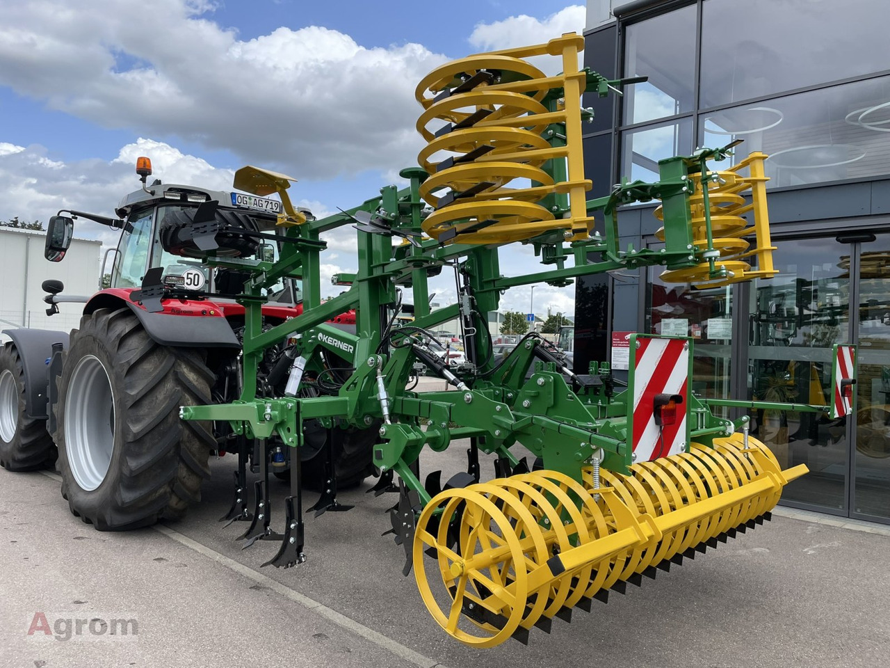 Kerner Corona C 450 - Kultivátor: 3 kép. Kerner Corona C 450 - Kultivátor: 3 kép.