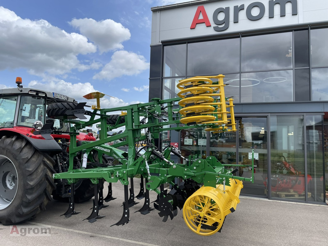 Kerner Corona C 450 - Kultivátor: 2 kép. Kerner Corona C 450 - Kultivátor: 2 kép.