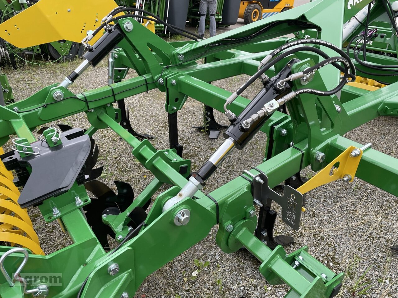 Kerner Sternradgrubber Corona C 300 - Kultivátor: 5 kép. Kerner Sternradgrubber Corona C 300 - Kultivátor: 5 kép.