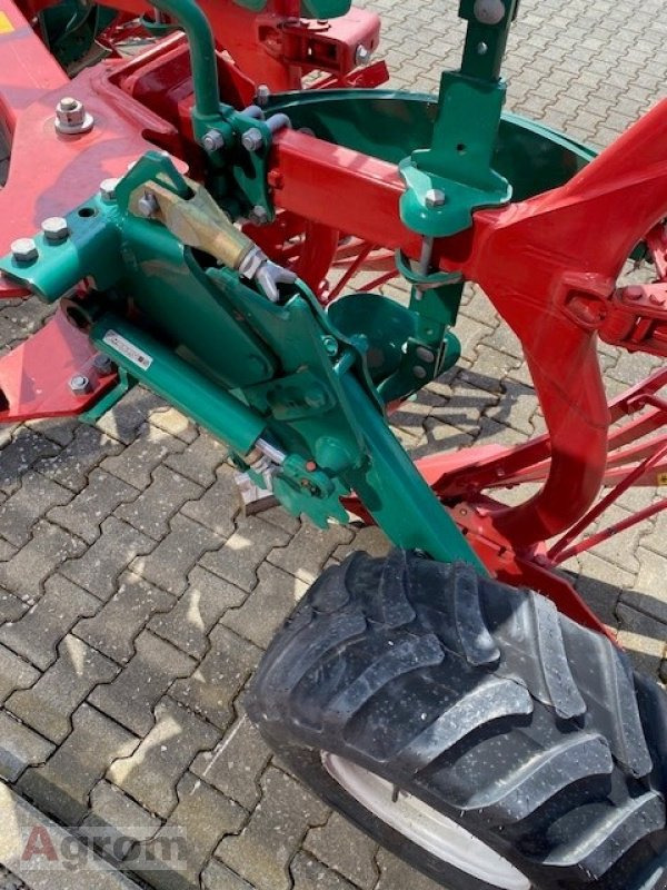 Kverneland 3300 S - Eke: 5 kép. Kverneland 3300 S - Eke: 5 kép.