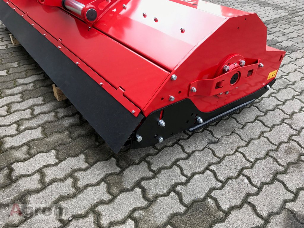 Tehnos MU 280R LW - Szárzúzó/ Mulcsozó: 5 kép. Tehnos MU 280R LW - Szárzúzó/ Mulcsozó: 5 kép.