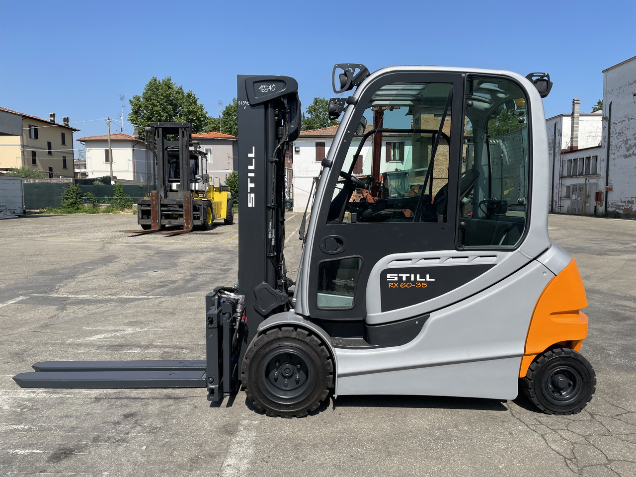 STILL RX 60-35 - Anyagmozgató gép: 2 kép. STILL RX 60-35 - Anyagmozgató gép: 2 kép.