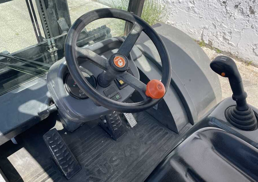 Ausa C 350 H X4 (4400 ore) - Terepjáró képességű targoncá: 4 kép. Ausa C 350 H X4 (4400 ore) - Terepjáró képességű targoncá: 4 kép.