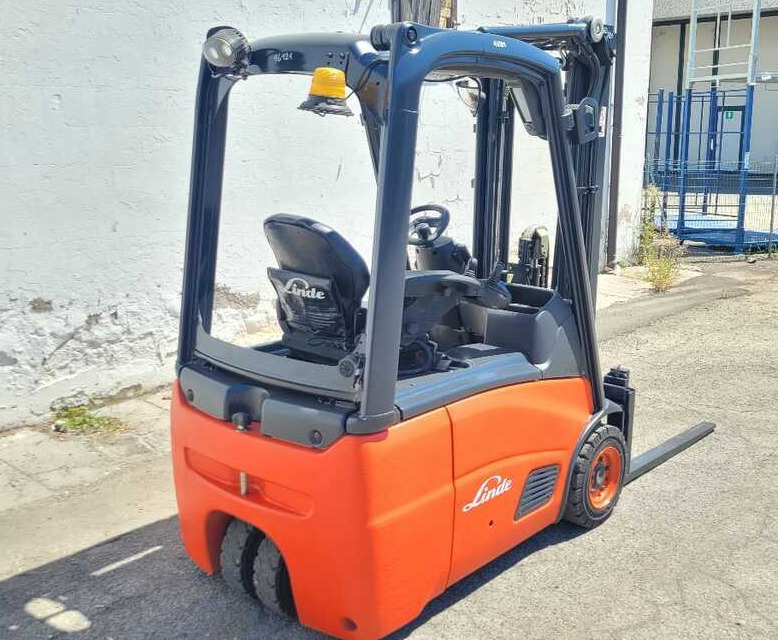 Linde E 16 C-01/386 (batt. 2016) - Elektromos targonca: 5 kép. Linde E 16 C-01/386 (batt. 2016) - Elektromos targonca: 5 kép.