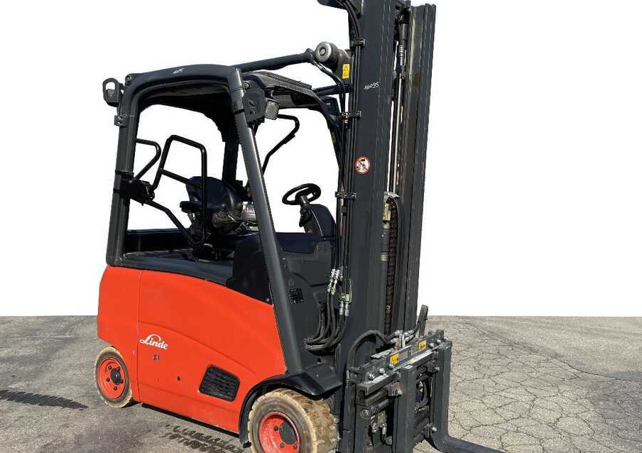 Linde E 20 PH/386 (batt. 2017) - Elektromos targonca: 1 kép. Linde E 20 PH/386 (batt. 2017) - Elektromos targonca: 1 kép.