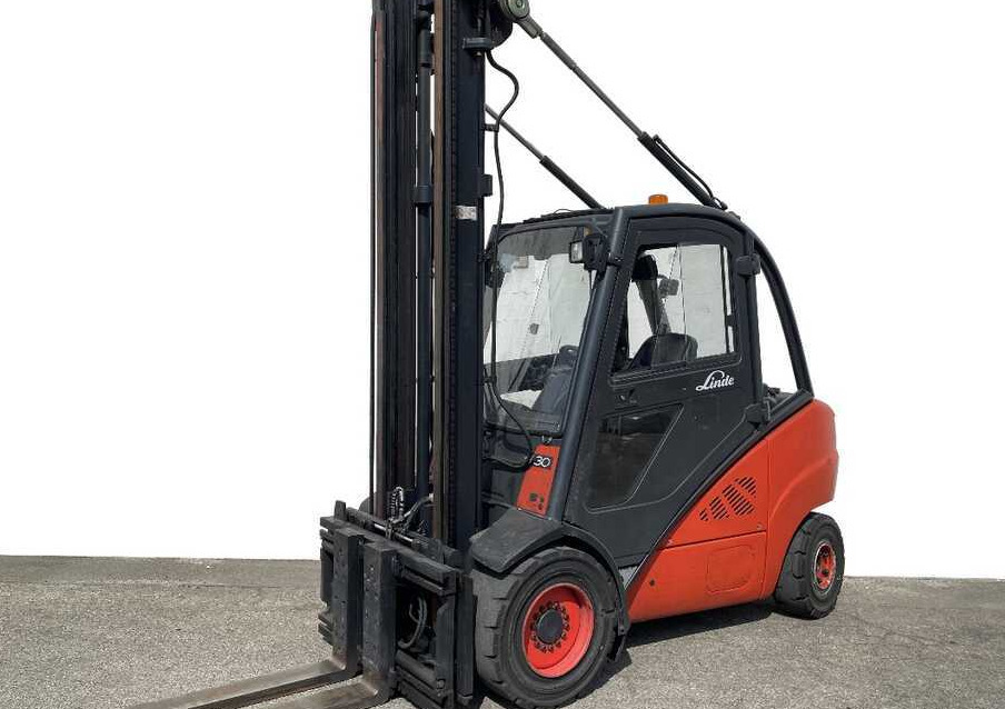 Linde H 30 D-393-01 - Dízel targonca: 1 kép. Linde H 30 D-393-01 - Dízel targonca: 1 kép.