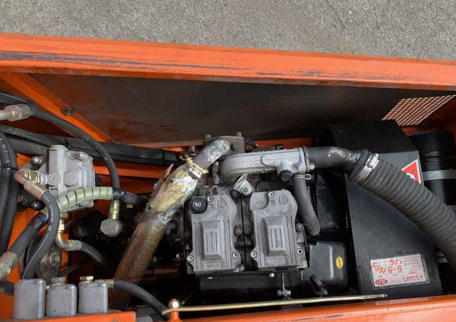 RCM T 9000 TD/1 - Ipari seprőgép: 1 kép. RCM T 9000 TD/1 - Ipari seprőgép: 1 kép.