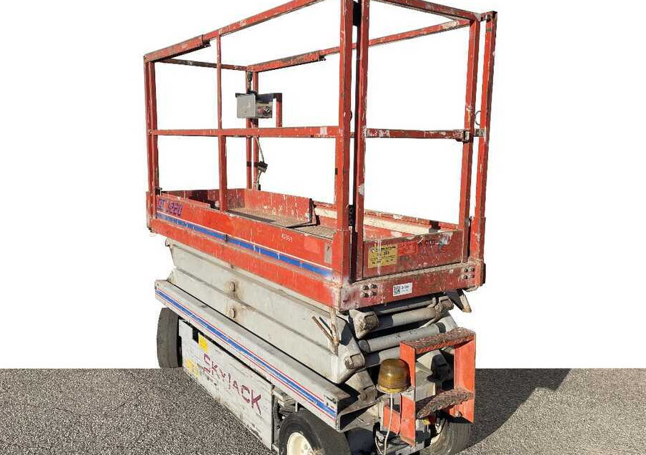 SKYJACK 3220 - Ollós emelő: 1 kép. SKYJACK 3220 - Ollós emelő: 1 kép.