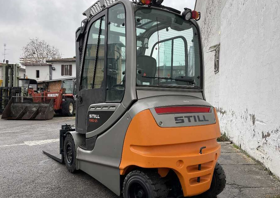 Still RX 60-25 L (batt. 90%) - Elektromos targonca: 3 kép. Still RX 60-25 L (batt. 90%) - Elektromos targonca: 3 kép.