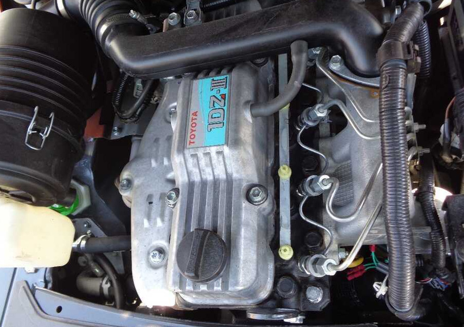 Toyota 06-8 FD 25 F - Dízel targonca: 4 kép. Toyota 06-8 FD 25 F - Dízel targonca: 4 kép.