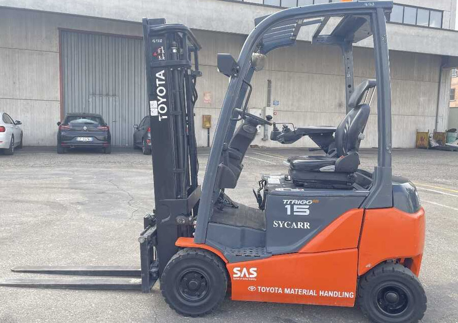 Toyota 8 FBMT 15 (Batt. NUOVA) - Elektromos targonca: 2 kép. Toyota 8 FBMT 15 (Batt. NUOVA) - Elektromos targonca: 2 kép.