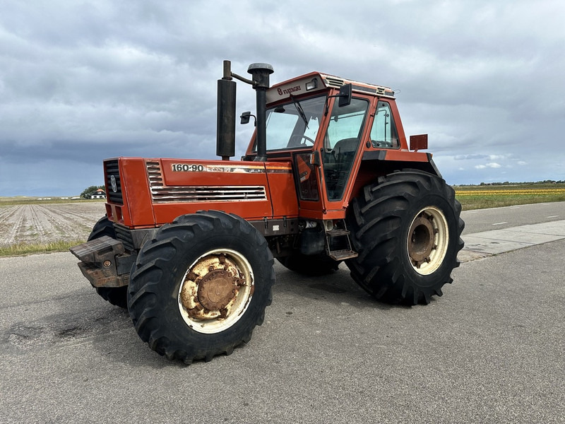 Fiat 160-90 DT - Traktor: 1 kép. Fiat 160-90 DT - Traktor: 1 kép.