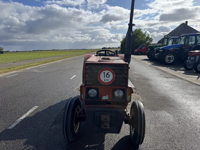 Fiat 570 - Traktor: 2 kép. Fiat 570 - Traktor: 2 kép.