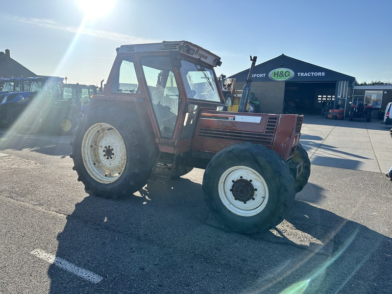 Fiat 90-90 DT - Traktor: 3 kép. Fiat 90-90 DT - Traktor: 3 kép.