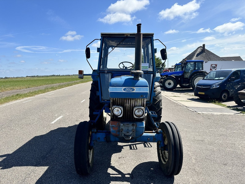 Ford 6610 - Traktor: 2 kép. Ford 6610 - Traktor: 2 kép.