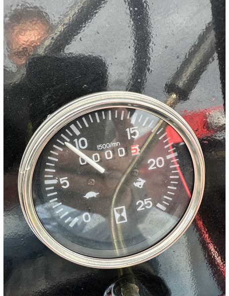 Massey Ferguson 290 - Traktor: 5 kép. Massey Ferguson 290 - Traktor: 5 kép.