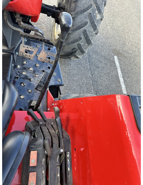 Traktor Massey Ferguson 4345: 8 kép. Traktor Massey Ferguson 4345: 8 kép.