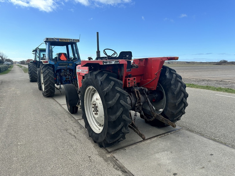Massey Ferguson 675 - Traktor: 5 kép. Massey Ferguson 675 - Traktor: 5 kép.