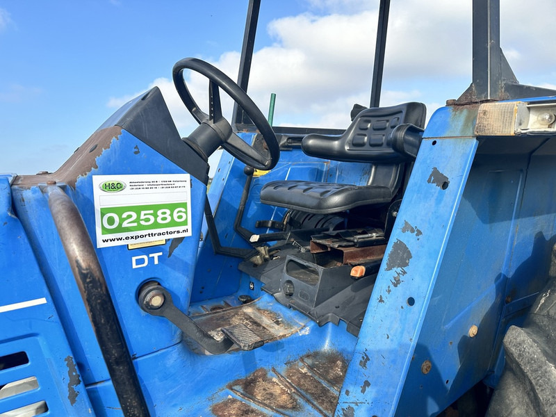 New Holland 110-90 DT - Traktor: 4 kép. New Holland 110-90 DT - Traktor: 4 kép.