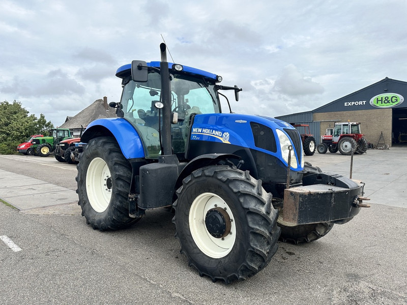 New Holland T7.210 - Traktor: 3 kép. New Holland T7.210 - Traktor: 3 kép.