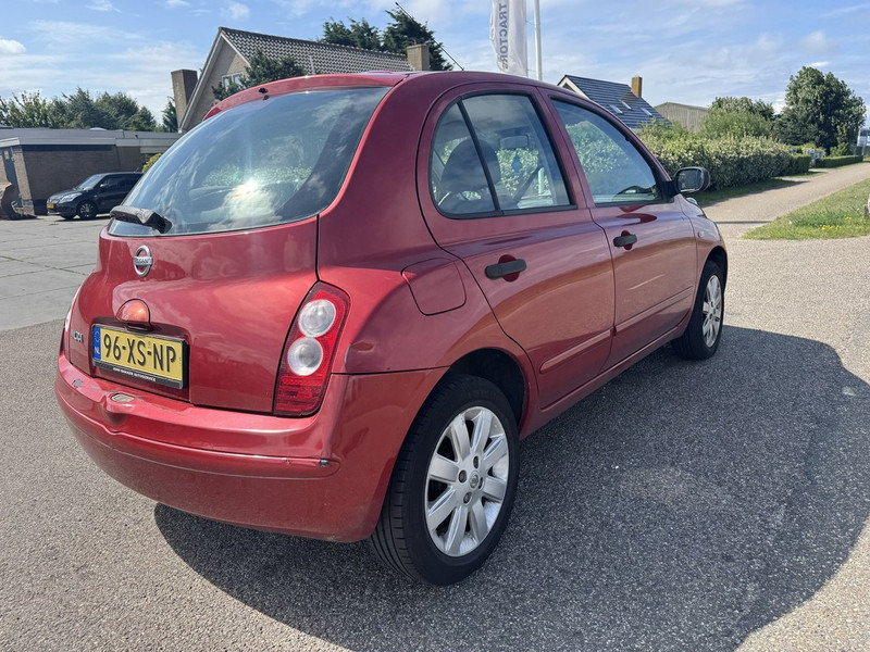 Autó Nissan Micra: 10 kép. Autó Nissan Micra: 10 kép.
