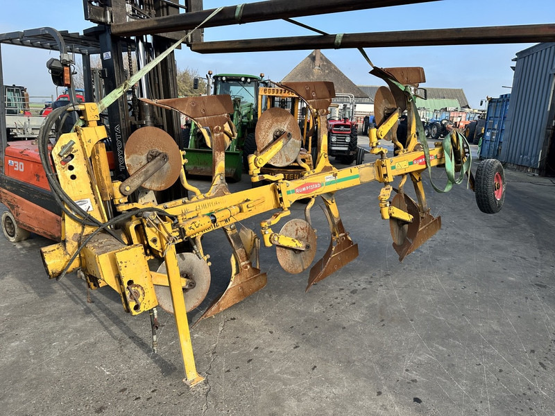 Rumptstad RSP 2000 - Eke: 2 kép. Rumptstad RSP 2000 - Eke: 2 kép.