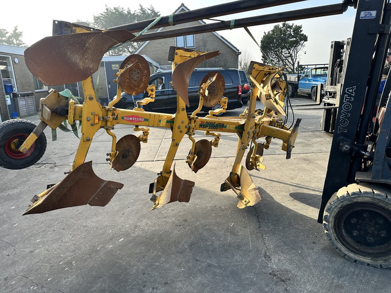 Rumptstad RSP 2000 - Eke: 3 kép. Rumptstad RSP 2000 - Eke: 3 kép.