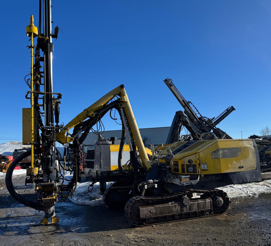 Atlas Copco D7 - Fúrógép: 1 kép. Atlas Copco D7 - Fúrógép: 1 kép.