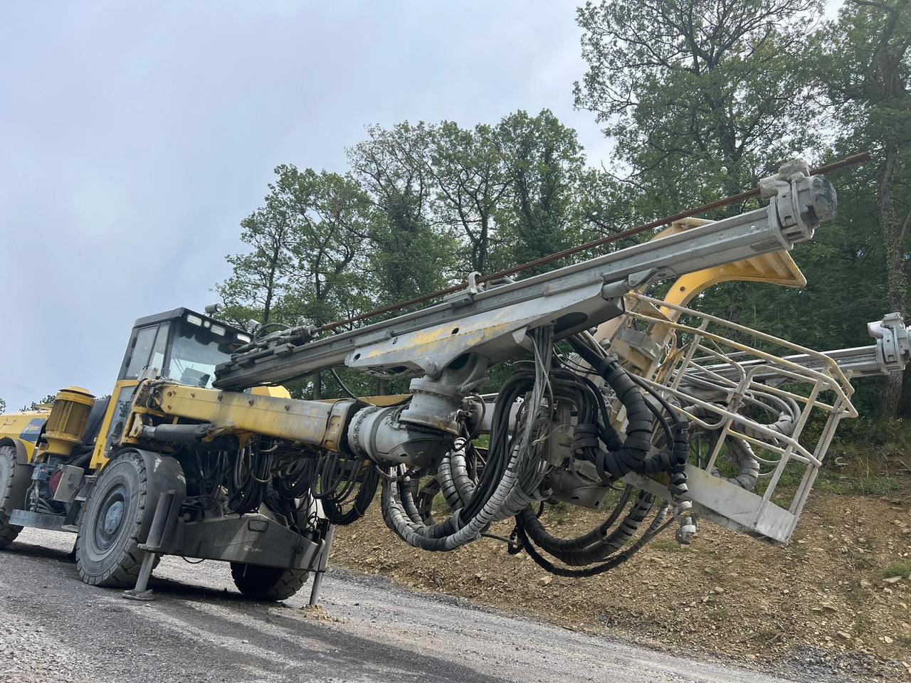 Atlas Copco E2C - Irányított fúrógép: 5 kép. Atlas Copco E2C - Irányított fúrógép: 5 kép.