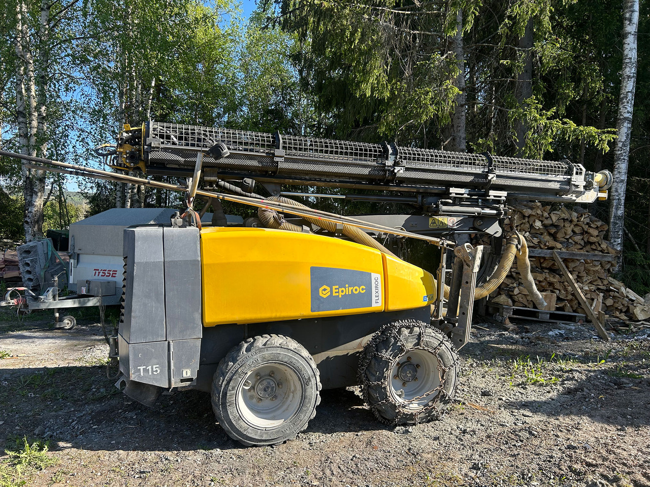 Atlas Copco (Epiroc) FlexiROC T15 - Fúrógép: 1 kép. Atlas Copco (Epiroc) FlexiROC T15 - Fúrógép: 1 kép.