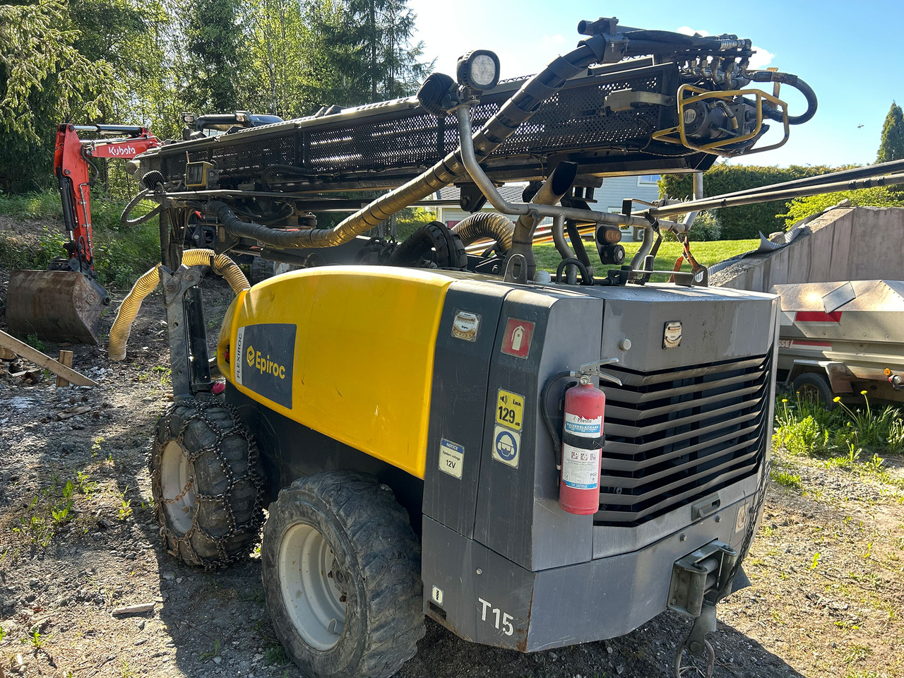 Atlas Copco (Epiroc) FlexiROC T15 - Fúrógép: 3 kép. Atlas Copco (Epiroc) FlexiROC T15 - Fúrógép: 3 kép.