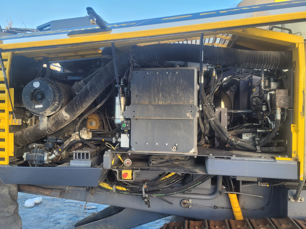 Atlas Copco (Epiroc) SmartROC T35-11 - Fúrógép: 5 kép. Atlas Copco (Epiroc) SmartROC T35-11 - Fúrógép: 5 kép.