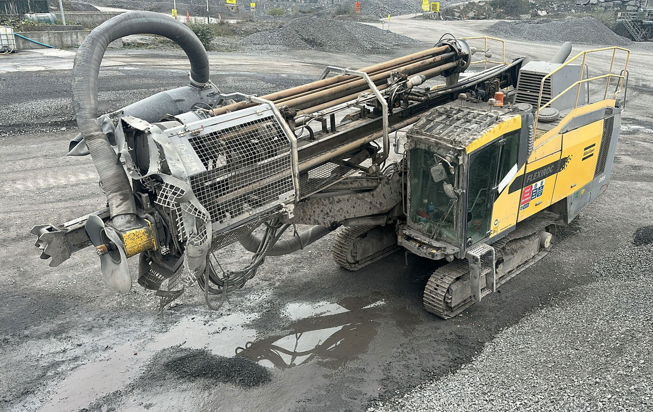 Atlas Copco FlexiROC D55-10SF - Fúrógép: 2 kép. Atlas Copco FlexiROC D55-10SF - Fúrógép: 2 kép.
