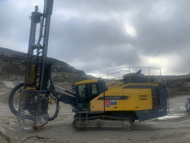 Atlas Copco FlexiROC D55 - Fúrógép: 3 kép. Atlas Copco FlexiROC D55 - Fúrógép: 3 kép.