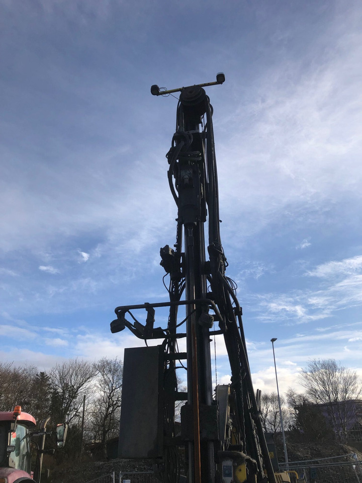 Atlas Copco FlexiROC T30 - Fúrógép: 5 kép. Atlas Copco FlexiROC T30 - Fúrógép: 5 kép.