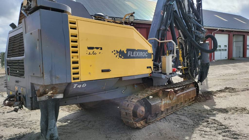 Atlas Copco FlexiROC T40R - Fúrógép: 3 kép. Atlas Copco FlexiROC T40R - Fúrógép: 3 kép.