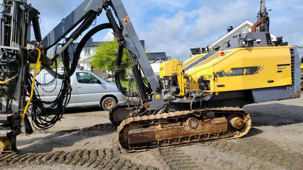 Atlas Copco FlexiROC T40R - Fúrógép: 1 kép. Atlas Copco FlexiROC T40R - Fúrógép: 1 kép.