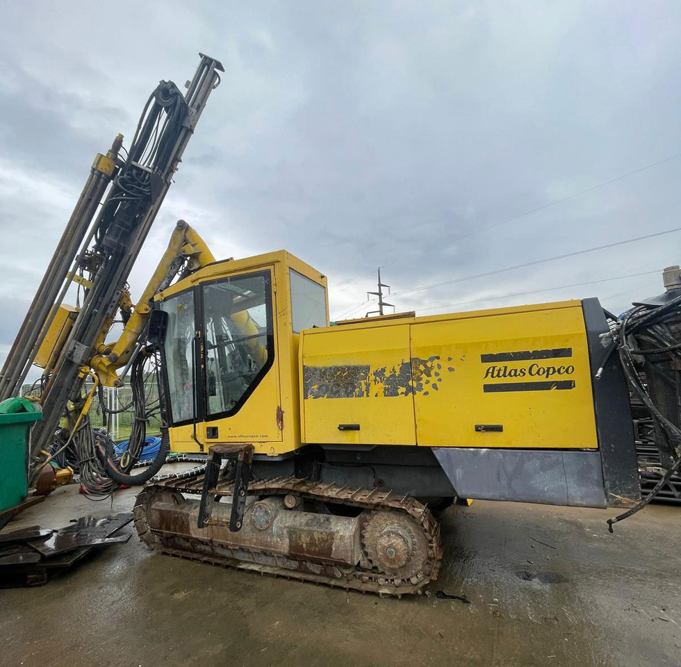 Atlas Copco ROC D7-11 - Fúrógép: 2 kép. Atlas Copco ROC D7-11 - Fúrógép: 2 kép.
