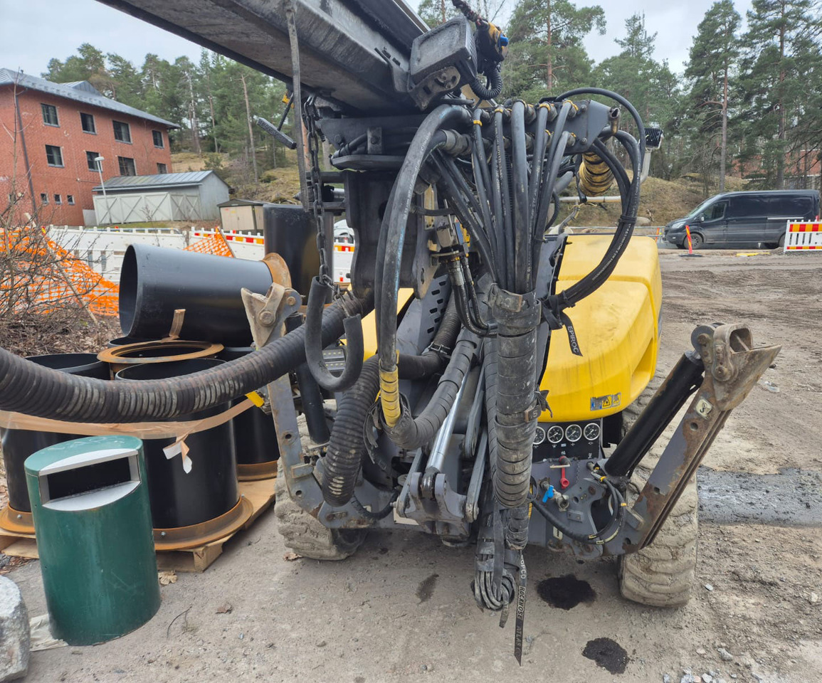Atlas Copco ROC T15 - Fúrógép: 5 kép. Atlas Copco ROC T15 - Fúrógép: 5 kép.