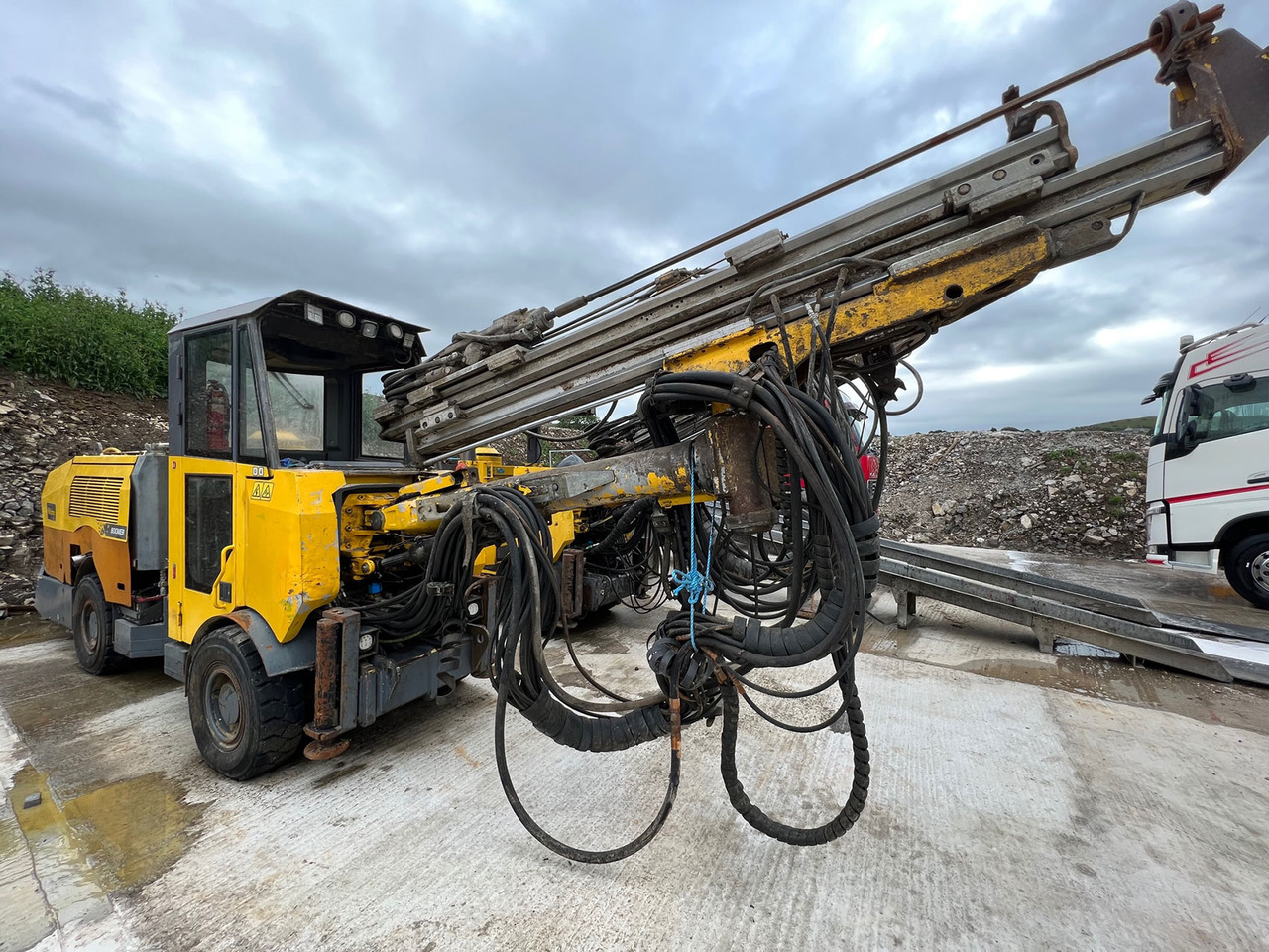 Atlas Copco Simba S7D - Irányított fúrógép: 1 kép. Atlas Copco Simba S7D - Irányított fúrógép: 1 kép.