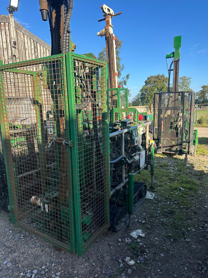 Beretta T22 - Fúrógép: 2 kép. Beretta T22 - Fúrógép: 2 kép.