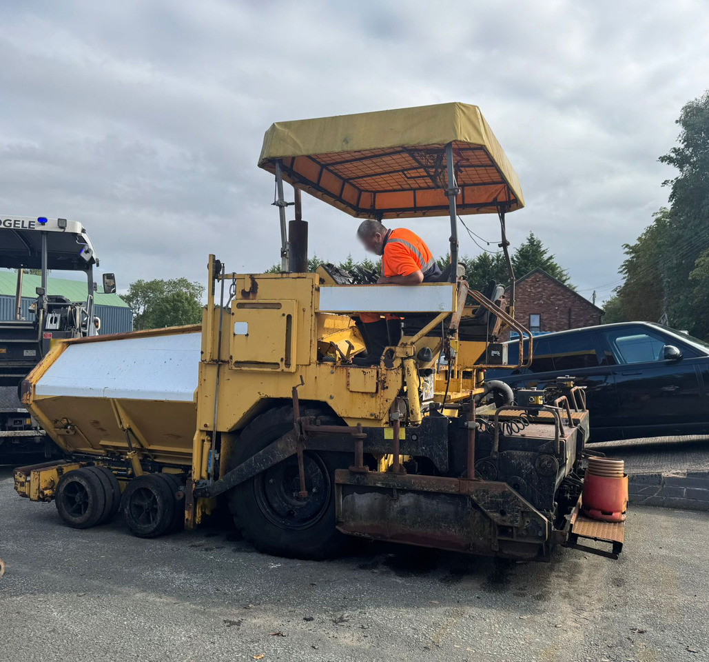 Bitelli BB650 - Útburkológép: 1 kép. Bitelli BB650 - Útburkológép: 1 kép.