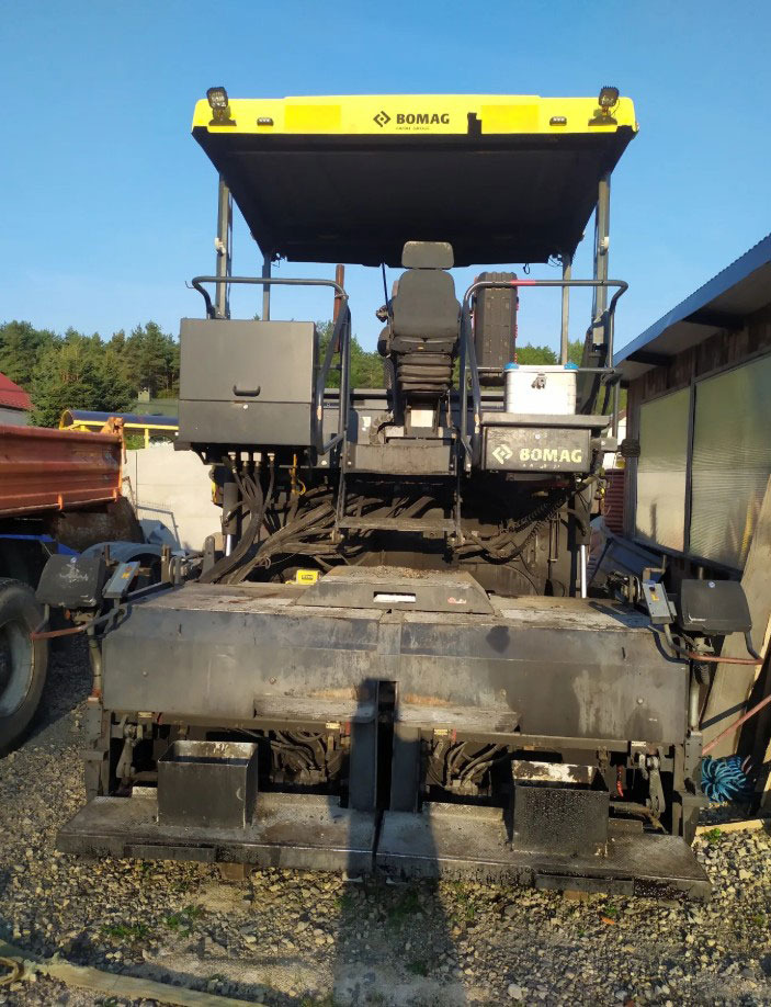 Bomag BF 800 P - Útburkológép: 5 kép. Bomag BF 800 P - Útburkológép: 5 kép.