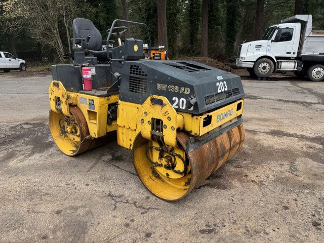 Bomag BW 138 AD - Henger: 1 kép. Bomag BW 138 AD - Henger: 1 kép.