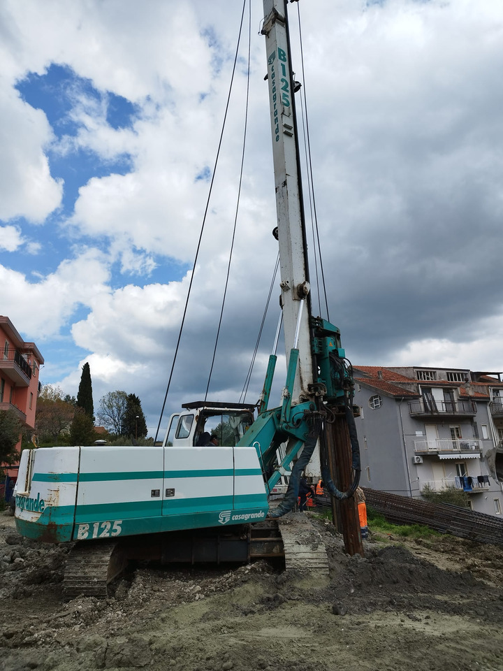 Casagrande B125 - Cölöpverő: 4 kép. Casagrande B125 - Cölöpverő: 4 kép.