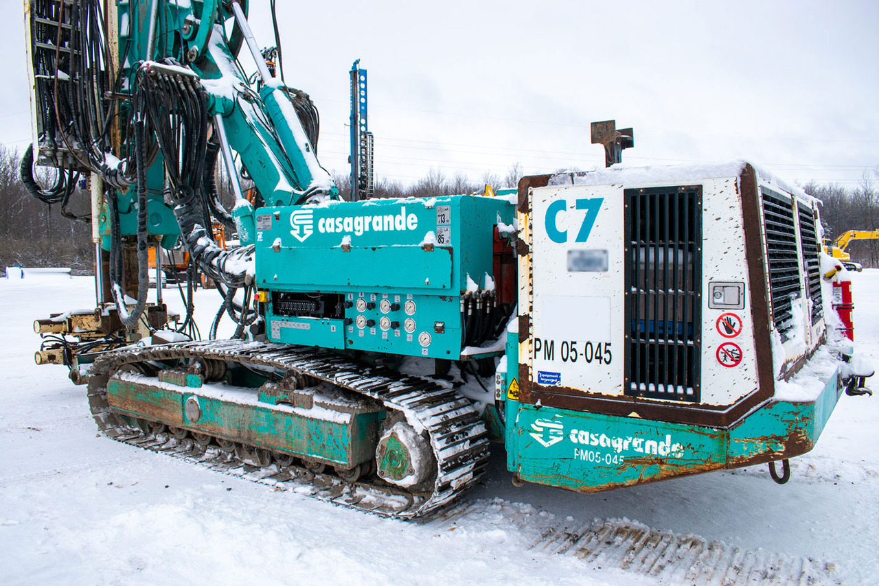 Casagrande C7 XP - Cölöpverő: 4 kép. Casagrande C7 XP - Cölöpverő: 4 kép.