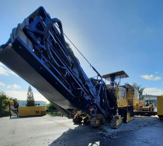 Caterpillar PM-620 - Aszfaltmaró: 4 kép. Caterpillar PM-620 - Aszfaltmaró: 4 kép.