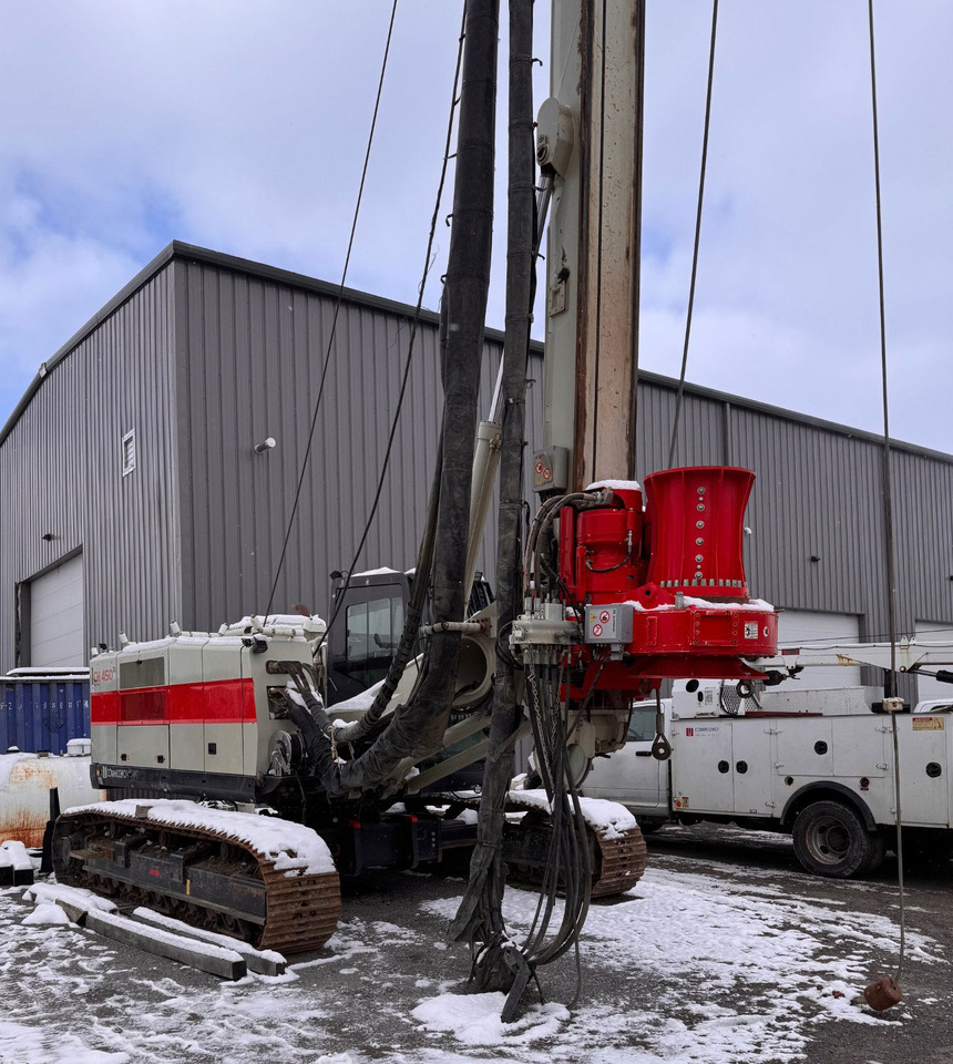 Comacchio CH-450 - Cölöpverő: 3 kép. Comacchio CH-450 - Cölöpverő: 3 kép.