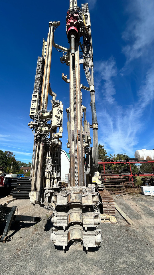 Comacchio MC 28 A - Cölöpverő: 5 kép. Comacchio MC 28 A - Cölöpverő: 5 kép.